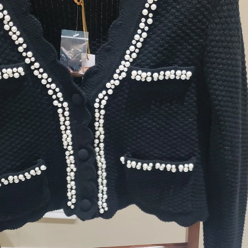 Nwt medium House of Harlow black sweater with pearls - Picture 5 of 15